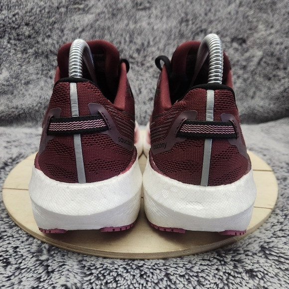 NEW Saucony Triumph 20 Sundown Rose Running Sneaker Women's Size 8.5 W - Picture 7 of 9